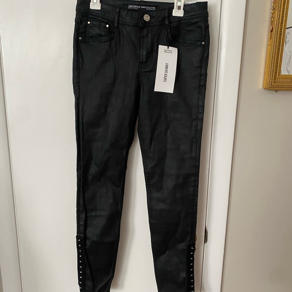 Zara Jeans Nwt Zara Jeans Super Skinny Coated Black Size 4 Trafaluc - Picture 1 of 5